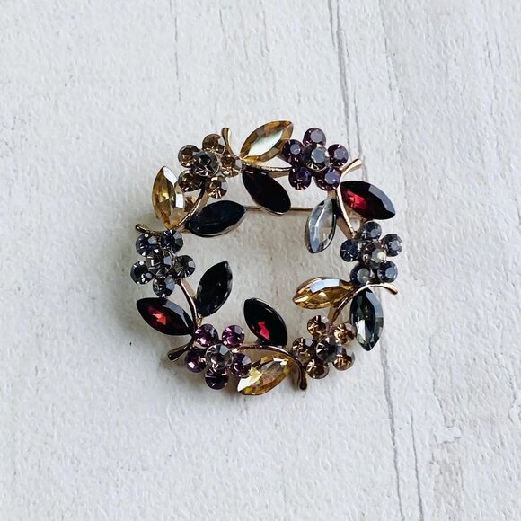 Flower and Leaf Rhinestone Brooch - Round Garland Autumn Colours - Picture 1 of 3